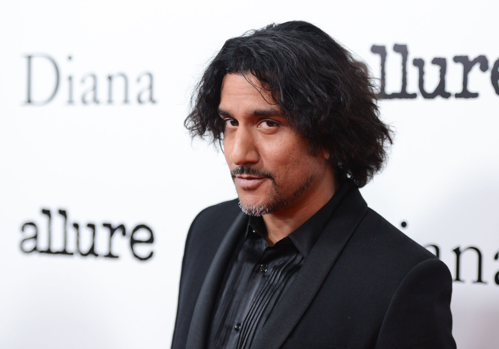 Naveen Andrews